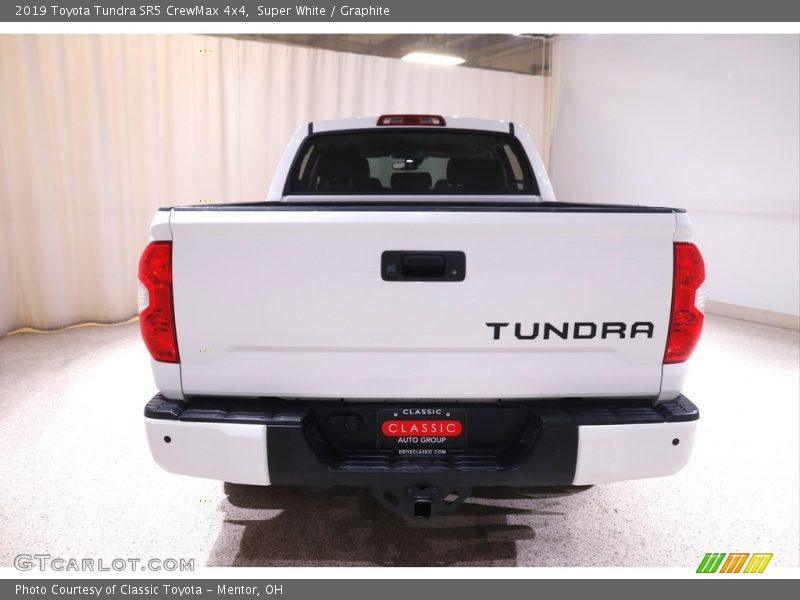 Super White / Graphite 2019 Toyota Tundra SR5 CrewMax 4x4