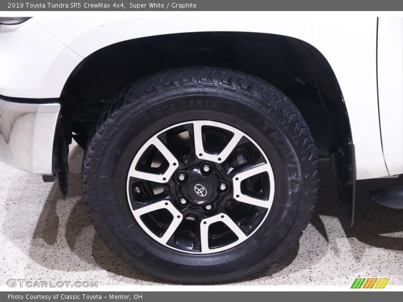 Super White / Graphite 2019 Toyota Tundra SR5 CrewMax 4x4