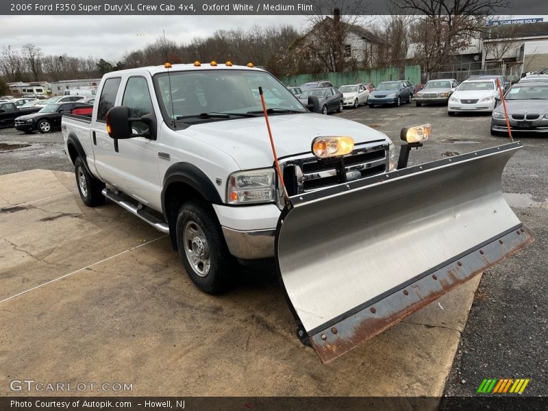 Oxford White / Medium Flint 2006 Ford F350 Super Duty XL Crew Cab 4x4