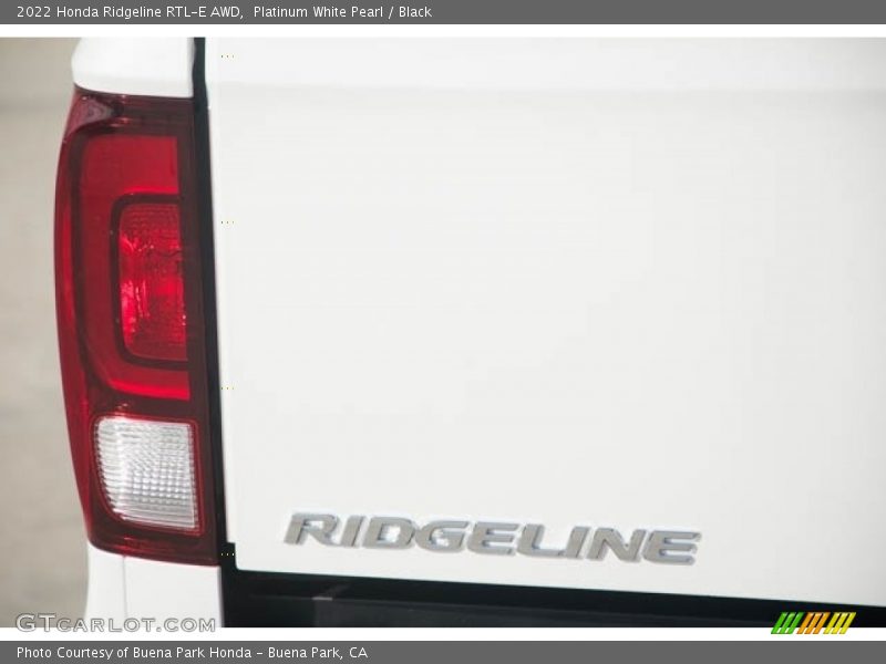 Platinum White Pearl / Black 2022 Honda Ridgeline RTL-E AWD