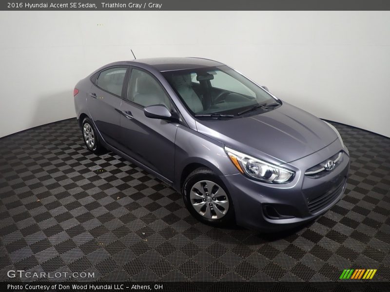 Triathlon Gray / Gray 2016 Hyundai Accent SE Sedan