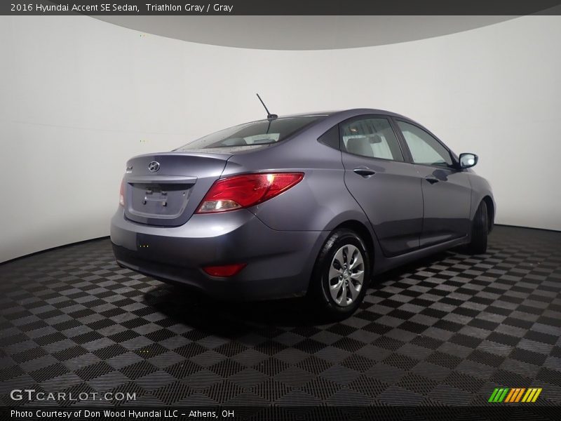 Triathlon Gray / Gray 2016 Hyundai Accent SE Sedan