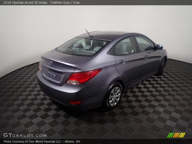 Triathlon Gray / Gray 2016 Hyundai Accent SE Sedan