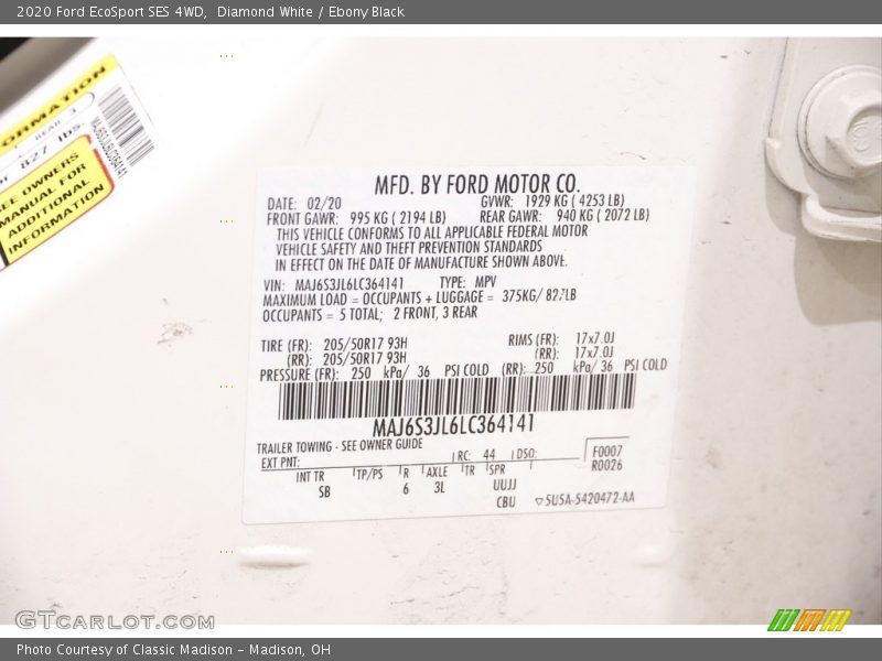 Diamond White / Ebony Black 2020 Ford EcoSport SES 4WD