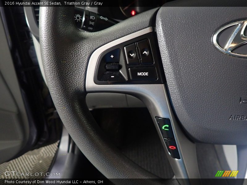 Triathlon Gray / Gray 2016 Hyundai Accent SE Sedan