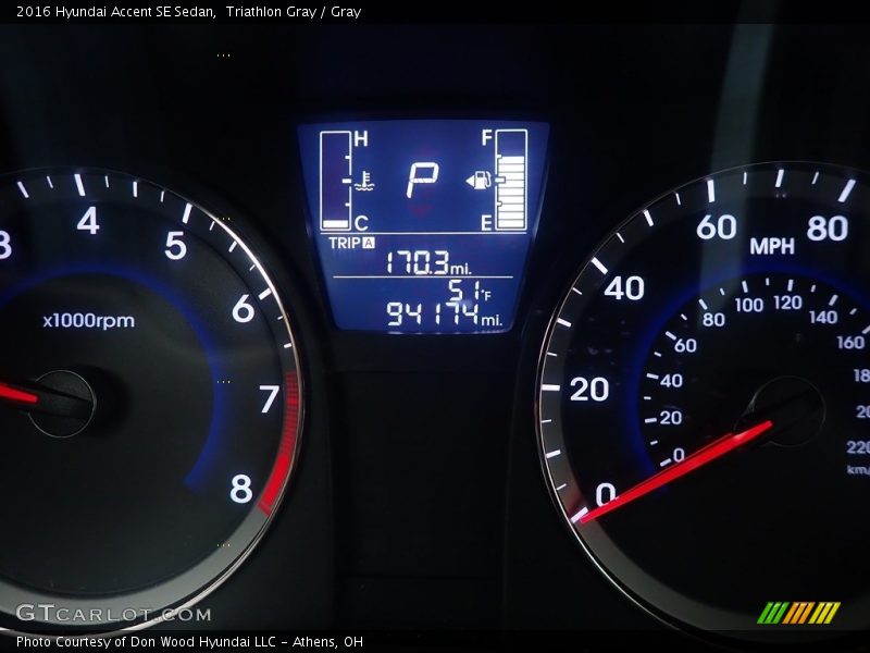 Triathlon Gray / Gray 2016 Hyundai Accent SE Sedan