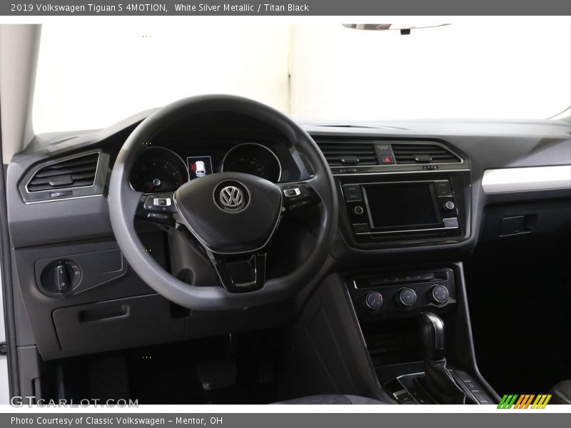 White Silver Metallic / Titan Black 2019 Volkswagen Tiguan S 4MOTION