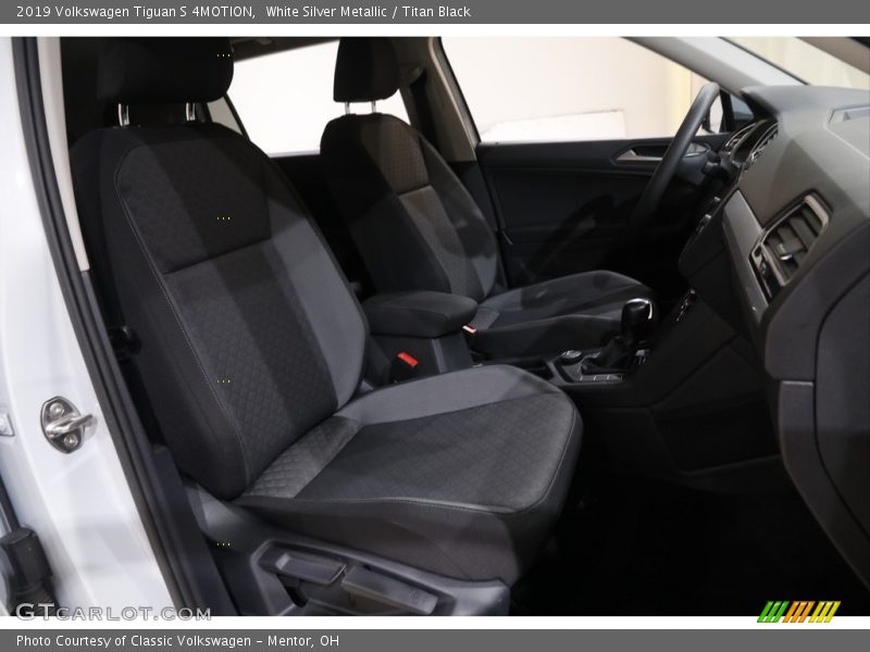 White Silver Metallic / Titan Black 2019 Volkswagen Tiguan S 4MOTION