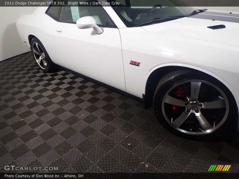 Bright White / Dark Slate Gray 2011 Dodge Challenger SRT8 392