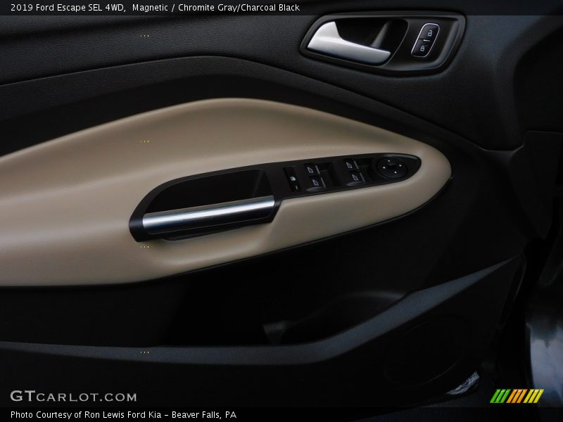 Magnetic / Chromite Gray/Charcoal Black 2019 Ford Escape SEL 4WD
