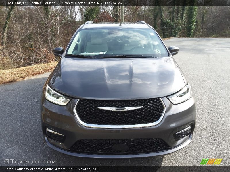 Granite Crystal Metallic / Black/Alloy 2021 Chrysler Pacifica Touring L