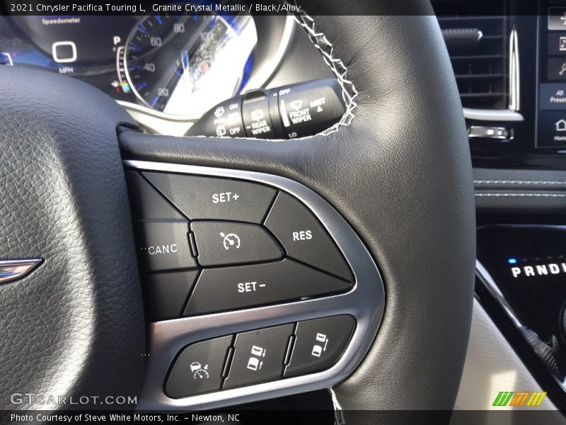 Granite Crystal Metallic / Black/Alloy 2021 Chrysler Pacifica Touring L
