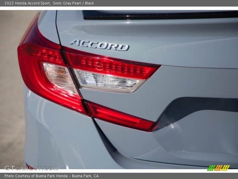 Sonic Gray Pearl / Black 2022 Honda Accord Sport
