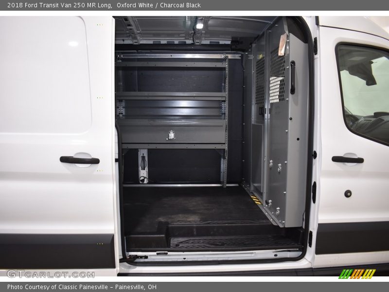 Oxford White / Charcoal Black 2018 Ford Transit Van 250 MR Long