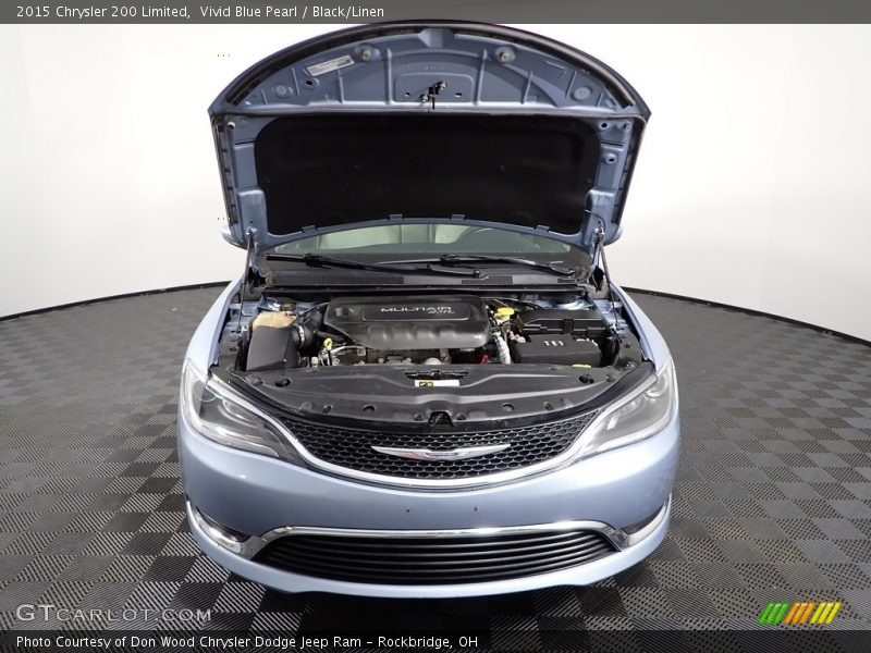 Vivid Blue Pearl / Black/Linen 2015 Chrysler 200 Limited