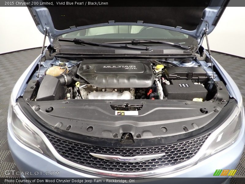 Vivid Blue Pearl / Black/Linen 2015 Chrysler 200 Limited