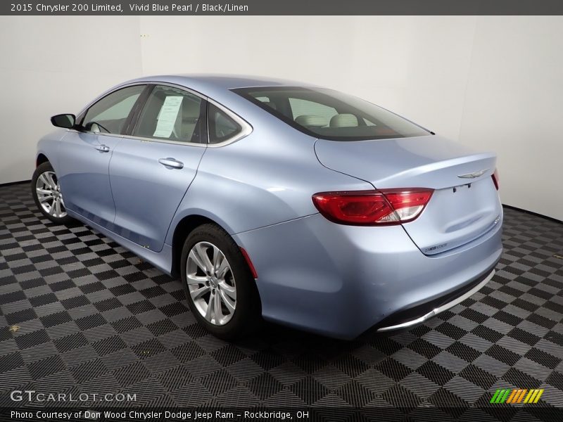 Vivid Blue Pearl / Black/Linen 2015 Chrysler 200 Limited