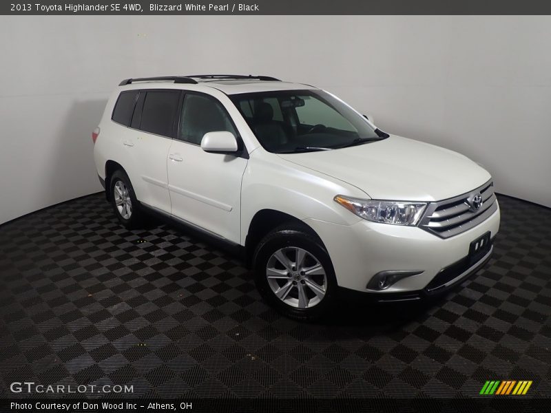 Blizzard White Pearl / Black 2013 Toyota Highlander SE 4WD