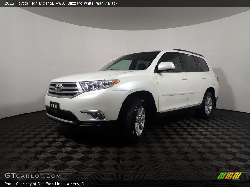 Blizzard White Pearl / Black 2013 Toyota Highlander SE 4WD