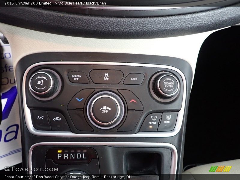Vivid Blue Pearl / Black/Linen 2015 Chrysler 200 Limited