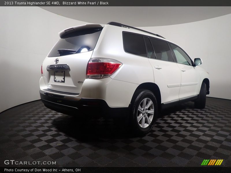 Blizzard White Pearl / Black 2013 Toyota Highlander SE 4WD