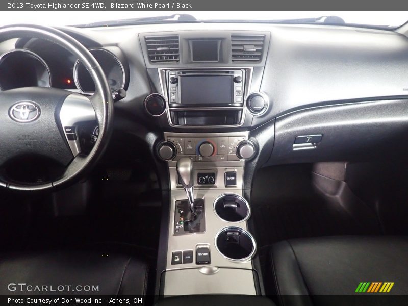 Blizzard White Pearl / Black 2013 Toyota Highlander SE 4WD