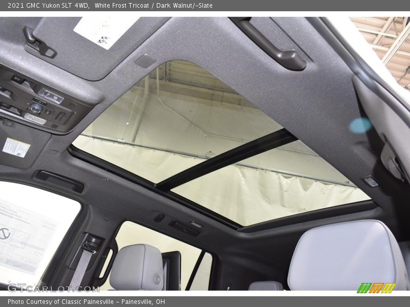White Frost Tricoat / Dark Walnut/­Slate 2021 GMC Yukon SLT 4WD