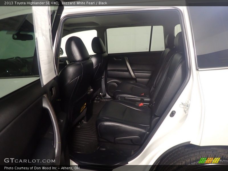 Blizzard White Pearl / Black 2013 Toyota Highlander SE 4WD
