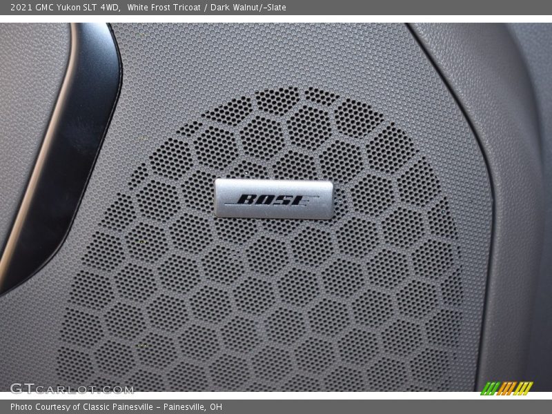 White Frost Tricoat / Dark Walnut/­Slate 2021 GMC Yukon SLT 4WD