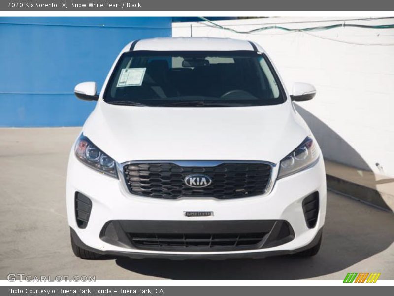 Snow White Pearl / Black 2020 Kia Sorento LX