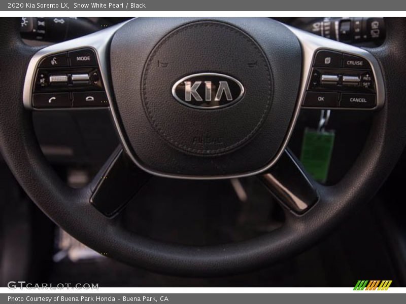 Snow White Pearl / Black 2020 Kia Sorento LX