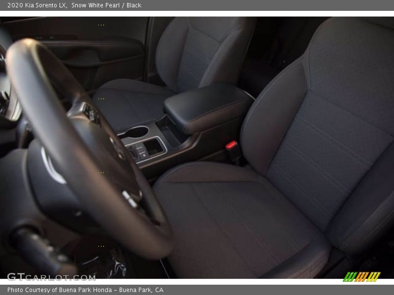 Snow White Pearl / Black 2020 Kia Sorento LX