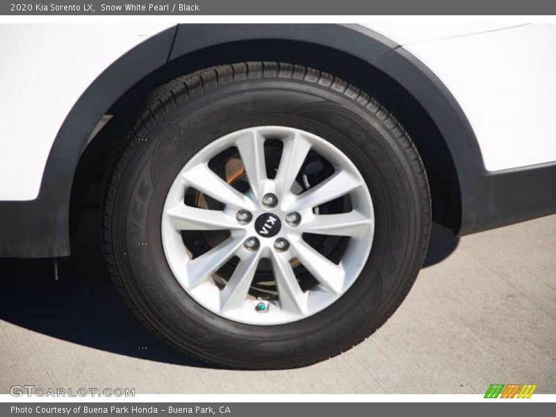 Snow White Pearl / Black 2020 Kia Sorento LX