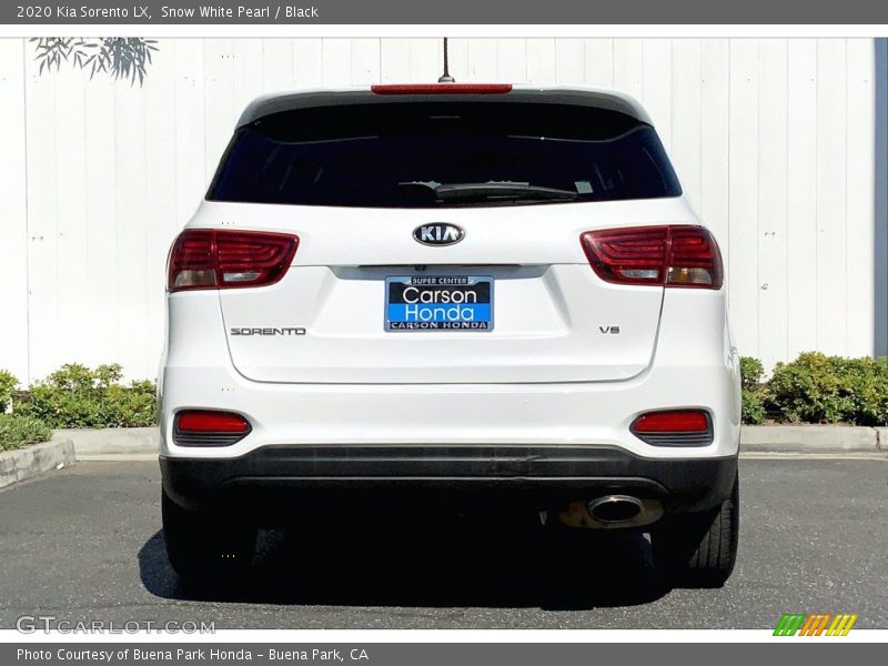 Snow White Pearl / Black 2020 Kia Sorento LX