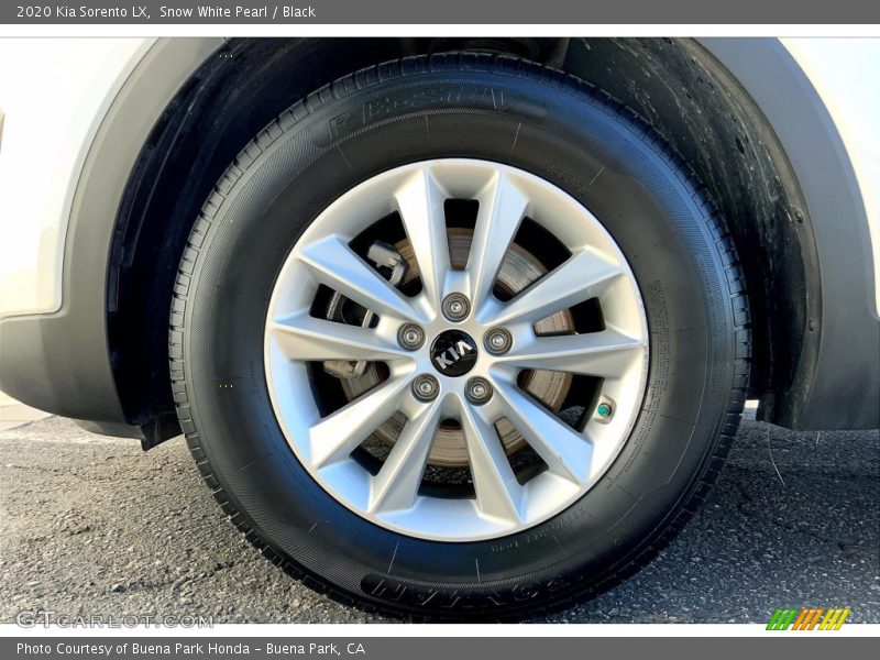 Snow White Pearl / Black 2020 Kia Sorento LX