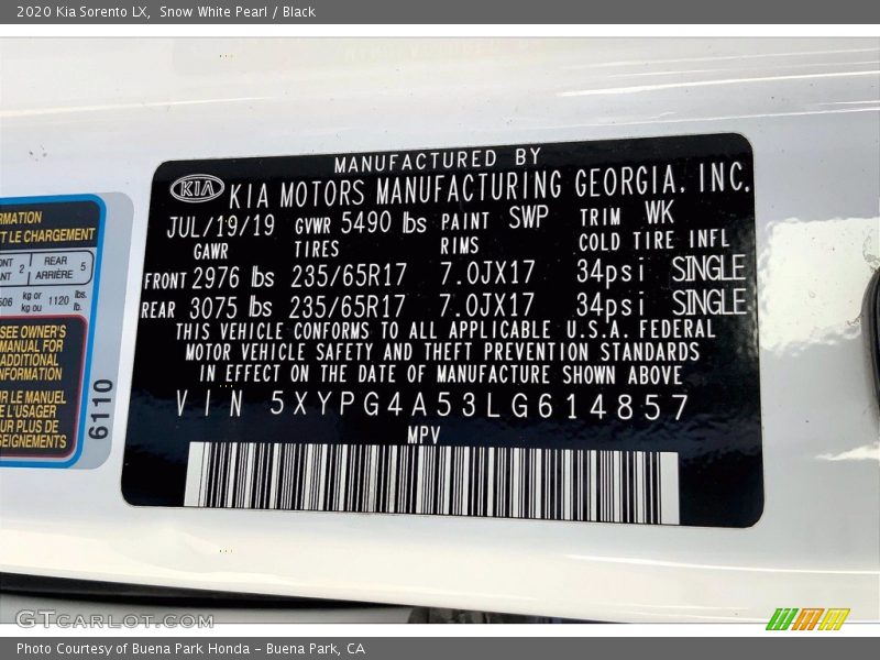 Snow White Pearl / Black 2020 Kia Sorento LX
