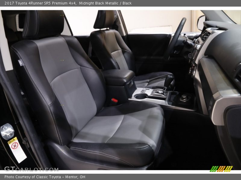 Midnight Black Metallic / Black 2017 Toyota 4Runner SR5 Premium 4x4