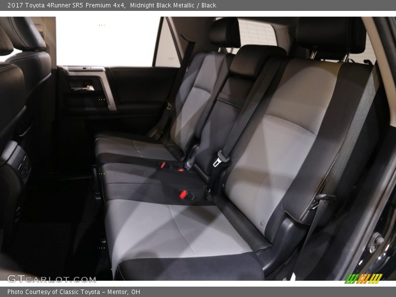 Midnight Black Metallic / Black 2017 Toyota 4Runner SR5 Premium 4x4