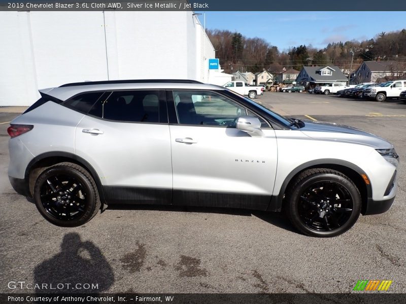 Silver Ice Metallic / Jet Black 2019 Chevrolet Blazer 3.6L Cloth AWD