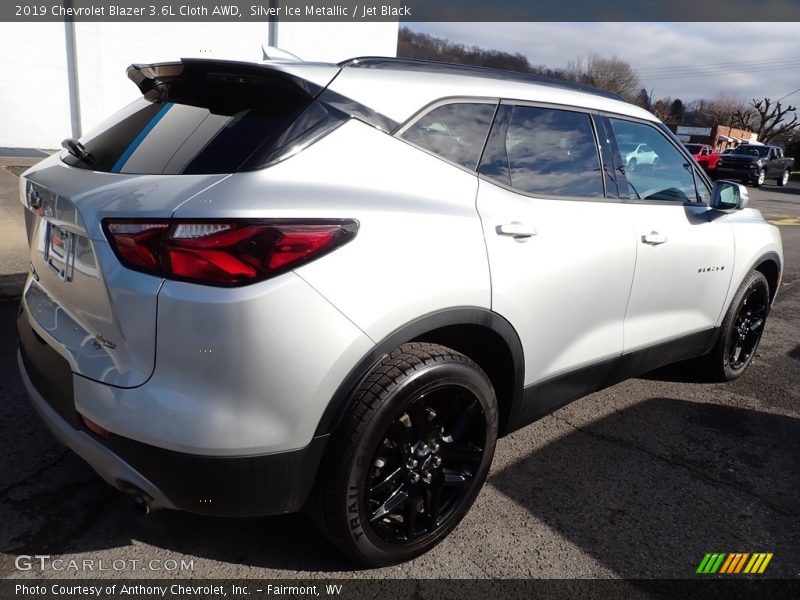Silver Ice Metallic / Jet Black 2019 Chevrolet Blazer 3.6L Cloth AWD
