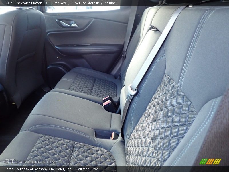 Silver Ice Metallic / Jet Black 2019 Chevrolet Blazer 3.6L Cloth AWD