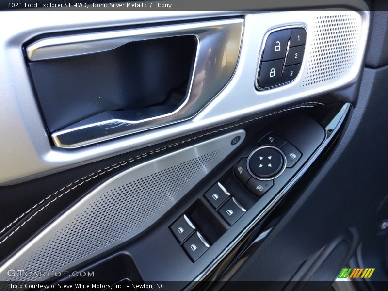 Iconic Silver Metallic / Ebony 2021 Ford Explorer ST 4WD