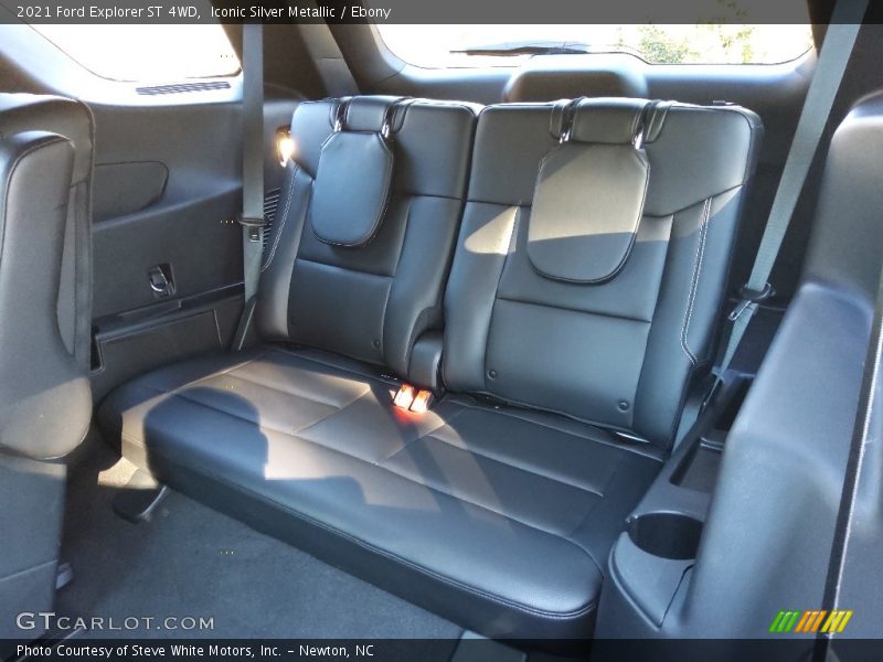 Iconic Silver Metallic / Ebony 2021 Ford Explorer ST 4WD