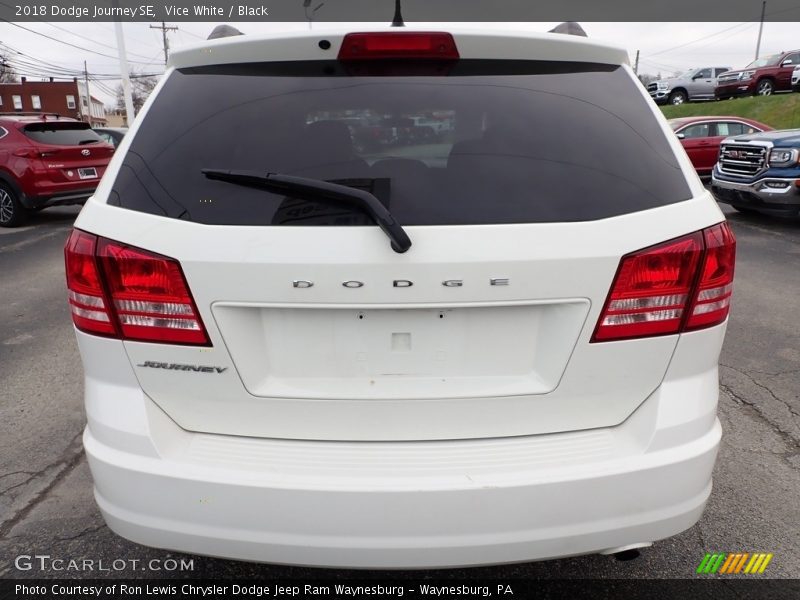 Vice White / Black 2018 Dodge Journey SE