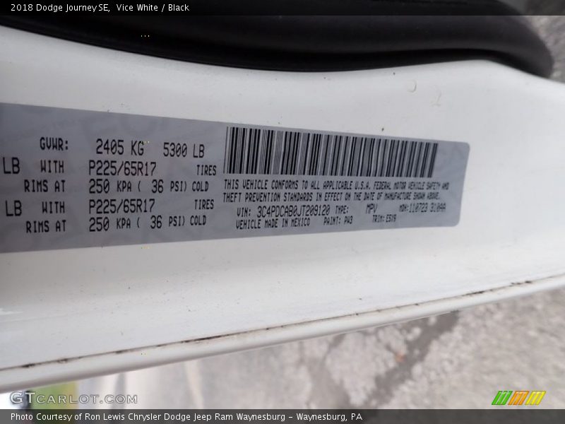 Vice White / Black 2018 Dodge Journey SE