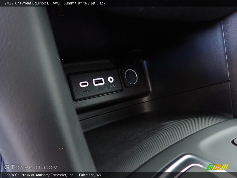 Summit White / Jet Black 2022 Chevrolet Equinox LT AWD