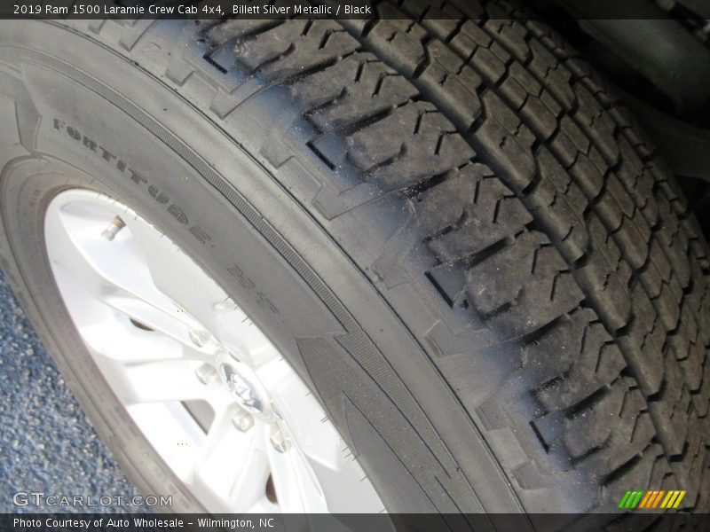 Billett Silver Metallic / Black 2019 Ram 1500 Laramie Crew Cab 4x4
