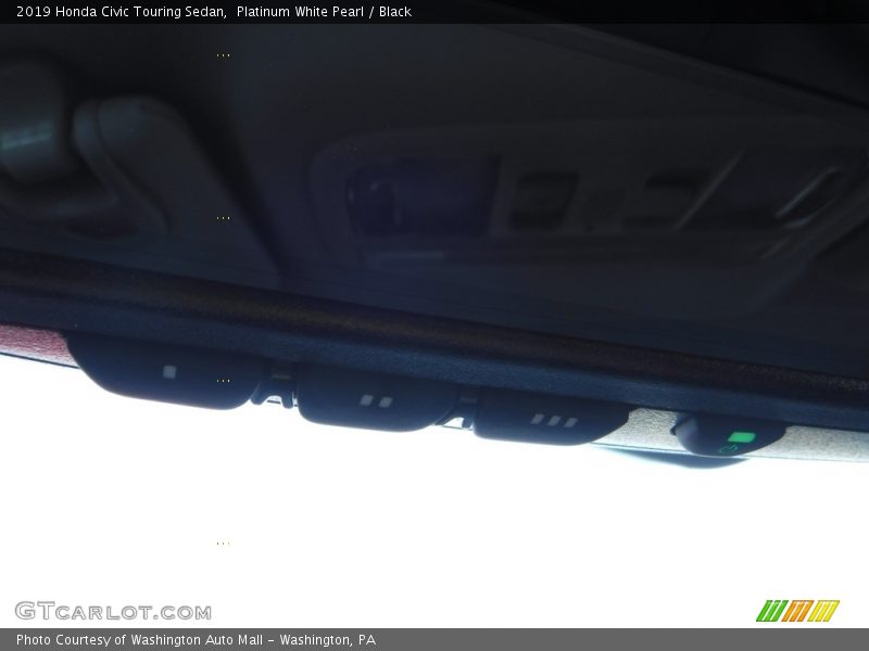 Platinum White Pearl / Black 2019 Honda Civic Touring Sedan