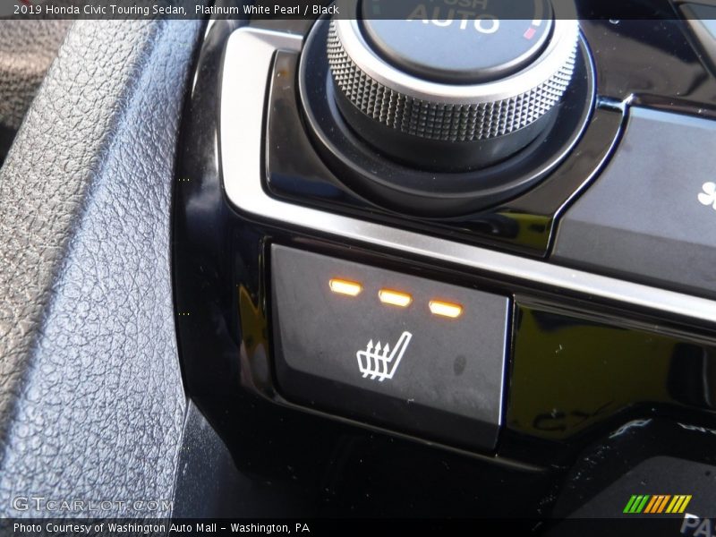 Platinum White Pearl / Black 2019 Honda Civic Touring Sedan