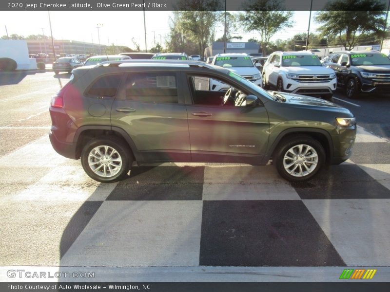 Olive Green Pearl / Black 2020 Jeep Cherokee Latitude